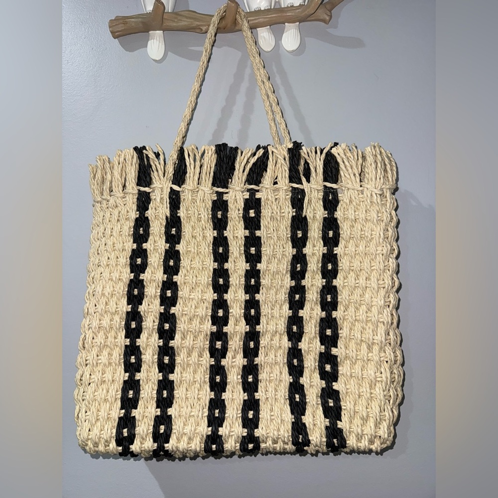 Haute Hippie Beige & Black Stripe Raffia Straw Tote Bag 14x16” NWOT Beach